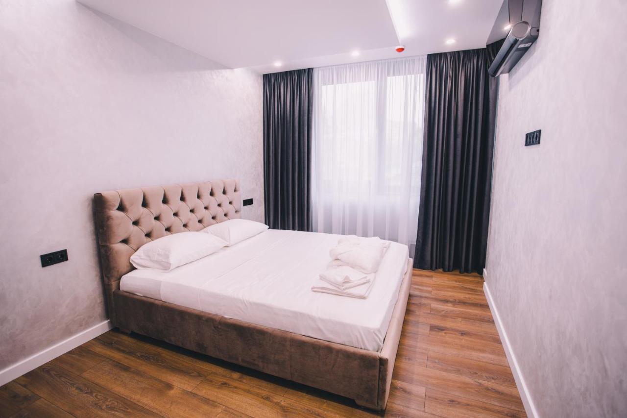 Улица Антоновича 74 №6 Appartamento Kiev Esterno foto